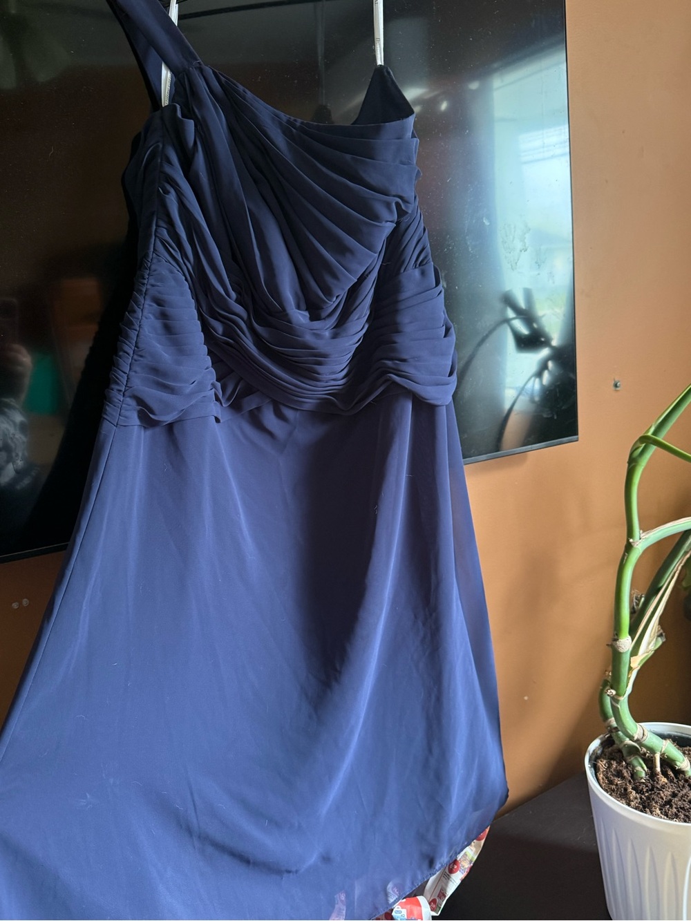 Navy One-Shoulder Ruched formal Dress
